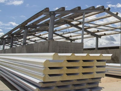 Millora de la producció de panells de sandvitx amb catalitzadors avançats de ...